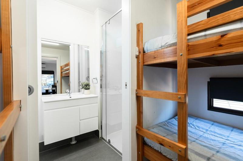 Adelaide Caravan Park - Aspen Holiday Parks Номер фото