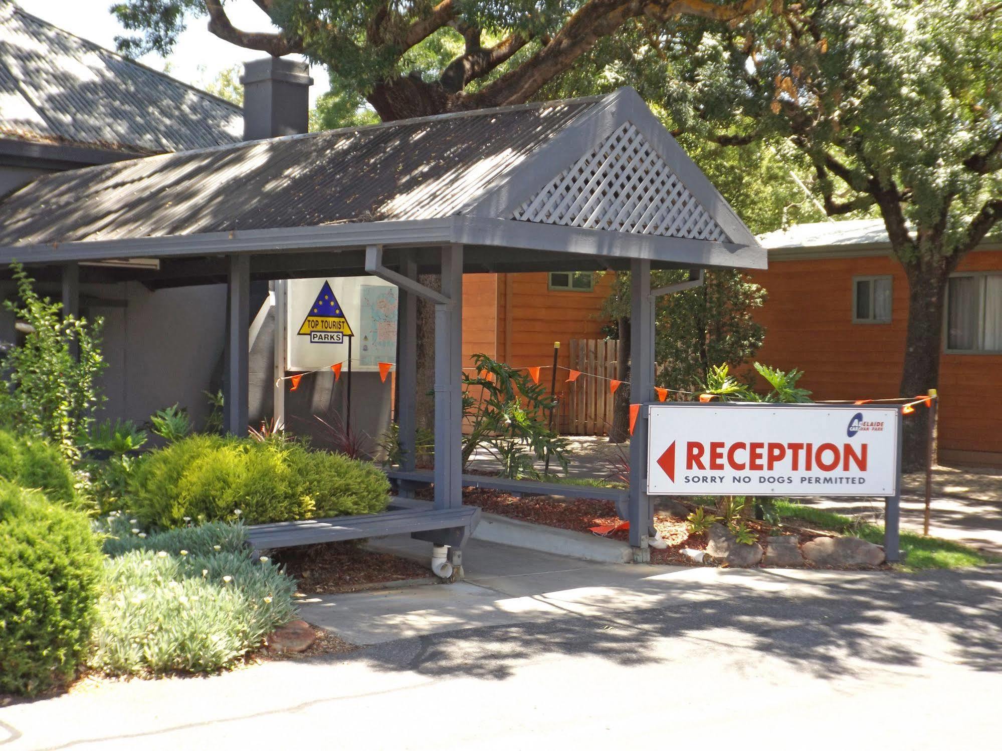 Adelaide Caravan Park - Aspen Holiday Parks Екстер'єр фото