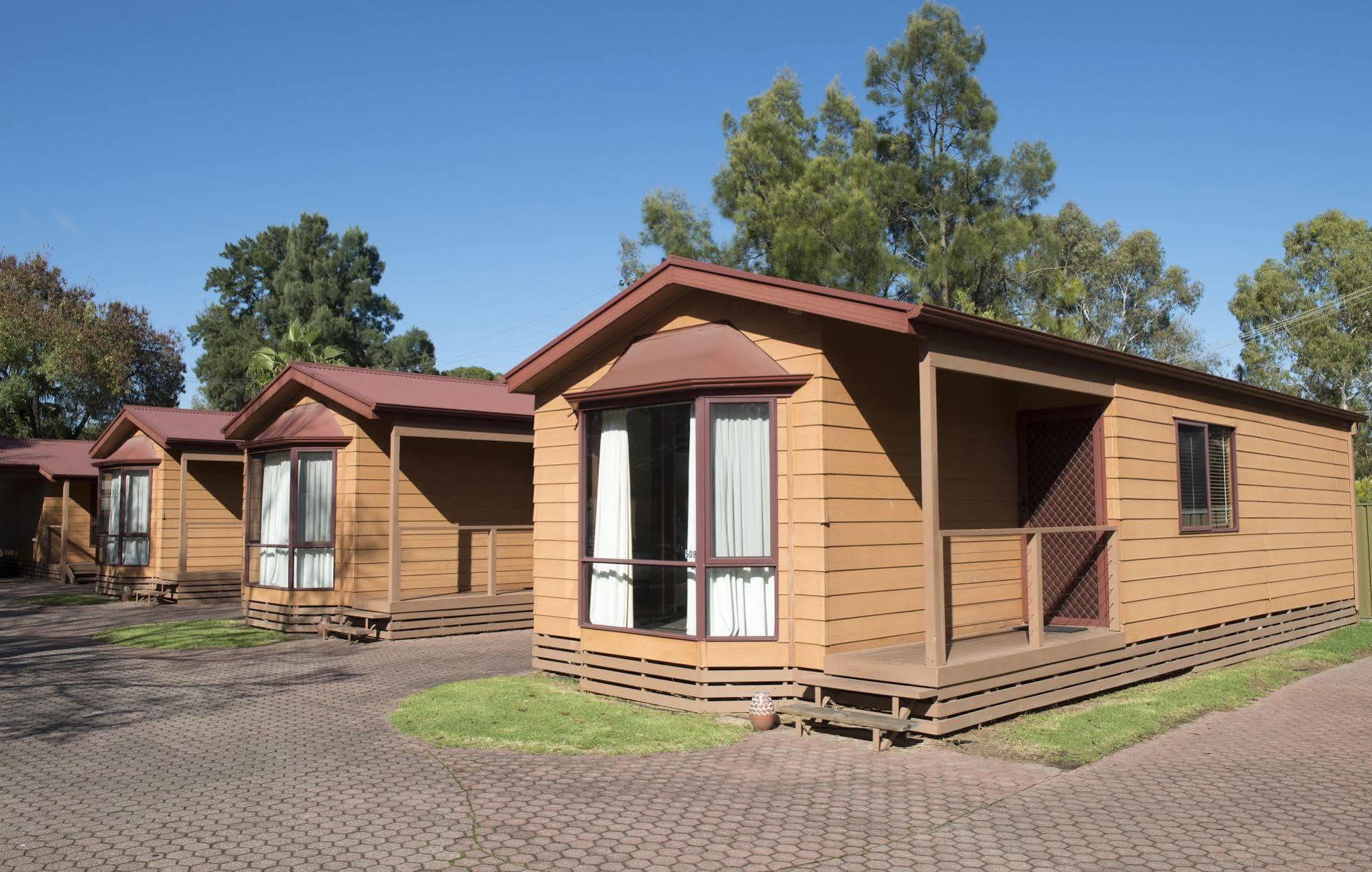Adelaide Caravan Park - Aspen Holiday Parks Екстер'єр фото